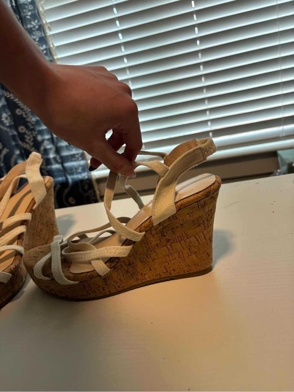SHEIN Strap Soft Cork Wedge Sandals - Picture 6 of 8